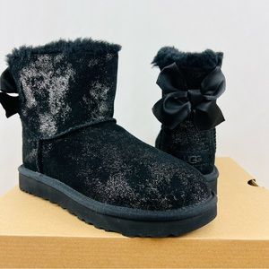 UGG Mini Baily Bow Black Glimmer - New with Box